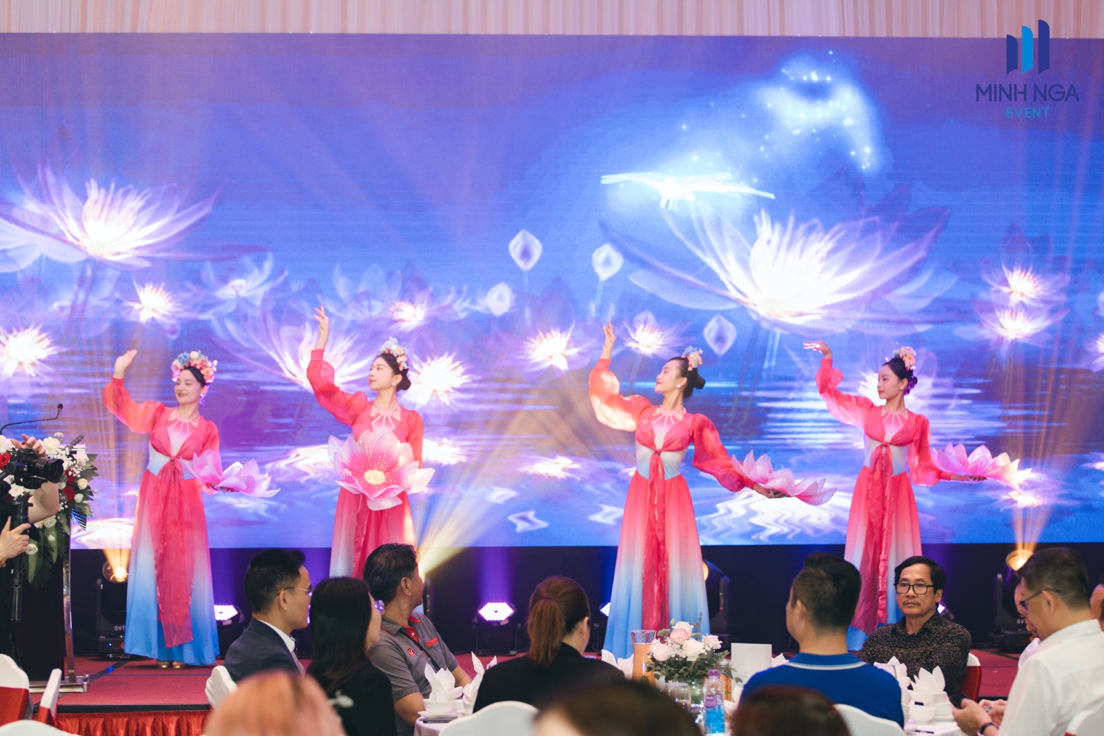 MINH NGA EVENT